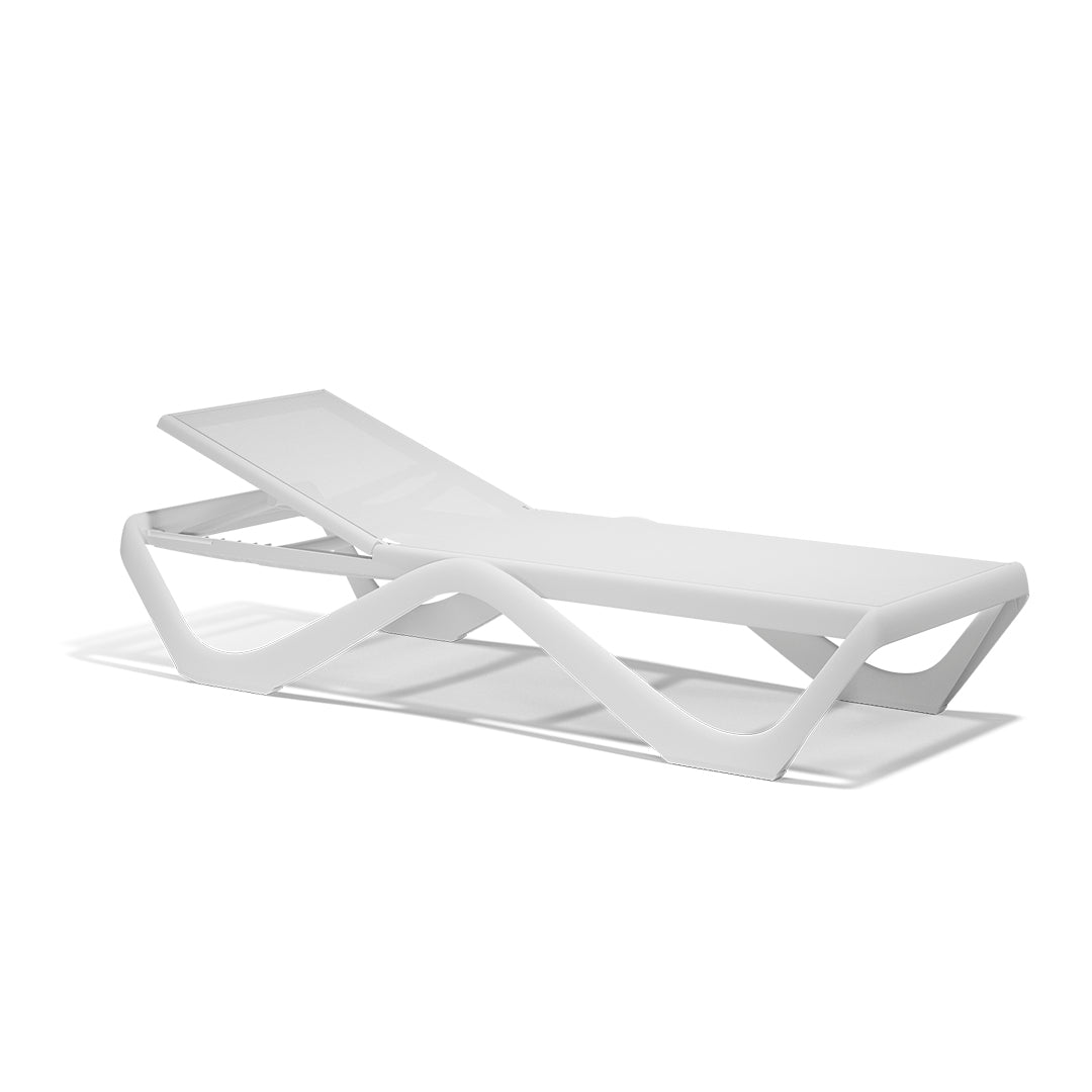 LOVE SUN LOUNGER image 1
