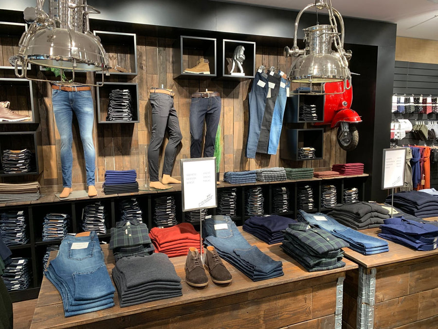 CONDOR RETAIL