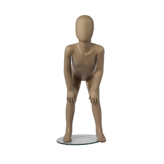 Child mannequin from Hindsgaul®’s FRESH KIDS series, designed in a playful, forward bended pose with both hands on the knees.