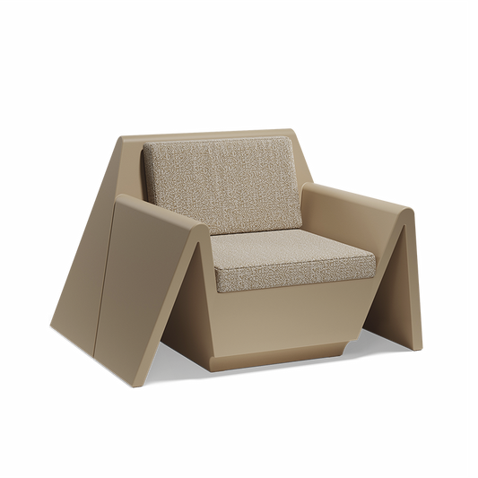 REST LOUNGE CHAIR image 1
