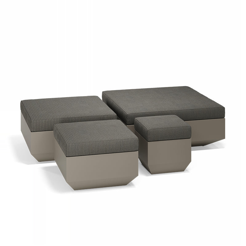 VELA SQUARE OTTOMAN image 1