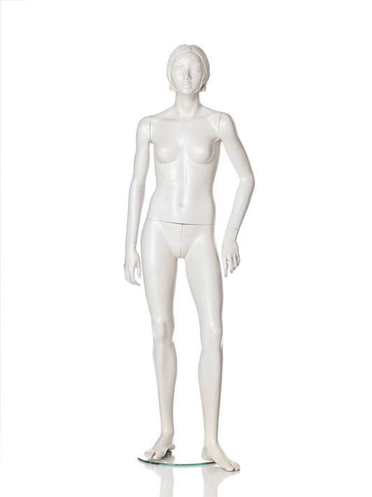 Tween girl mannequin with a relaxed pose. From Hindsgaul®´s series of child mannequins.