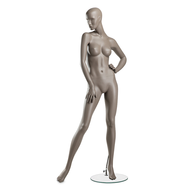 Female mannequin from Hindsgaul® arm on hip. COY is a semi-faceless, female mannequin series with 9 poses reflecting a confident and feminine attitude.